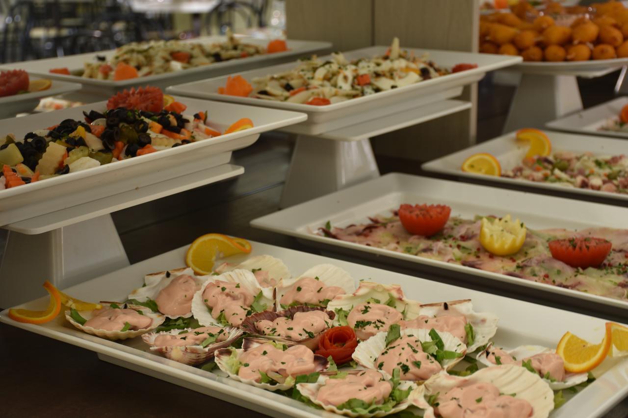 רימיני Hotel Gambrinus מראה חיצוני תמונה