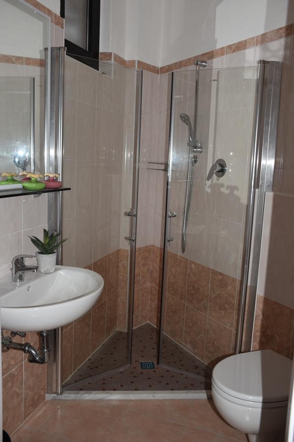 רימיני Hotel Gambrinus מראה חיצוני תמונה