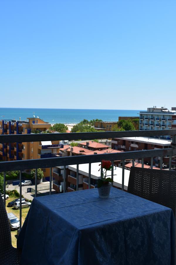 רימיני Hotel Gambrinus מראה חיצוני תמונה